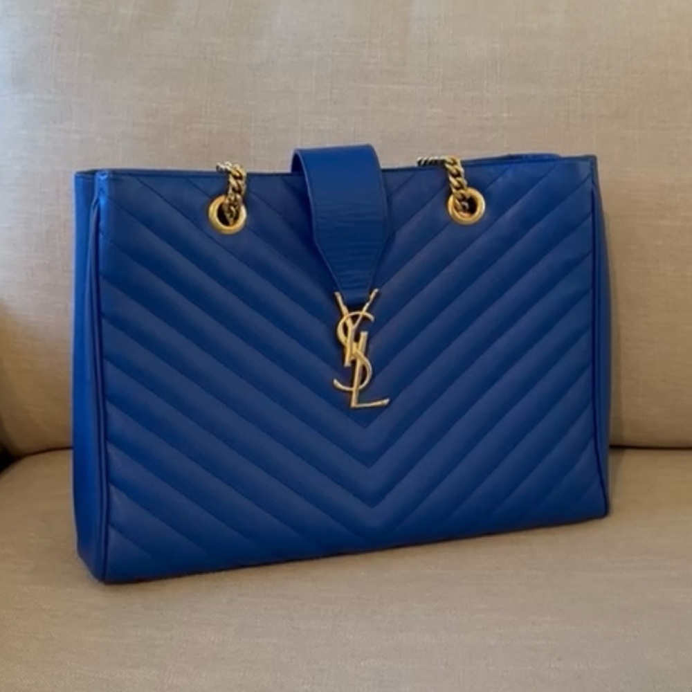 SAINT LAURENT Monogram Matelasse shipping bag